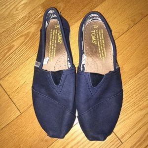 Navy Blue Toms